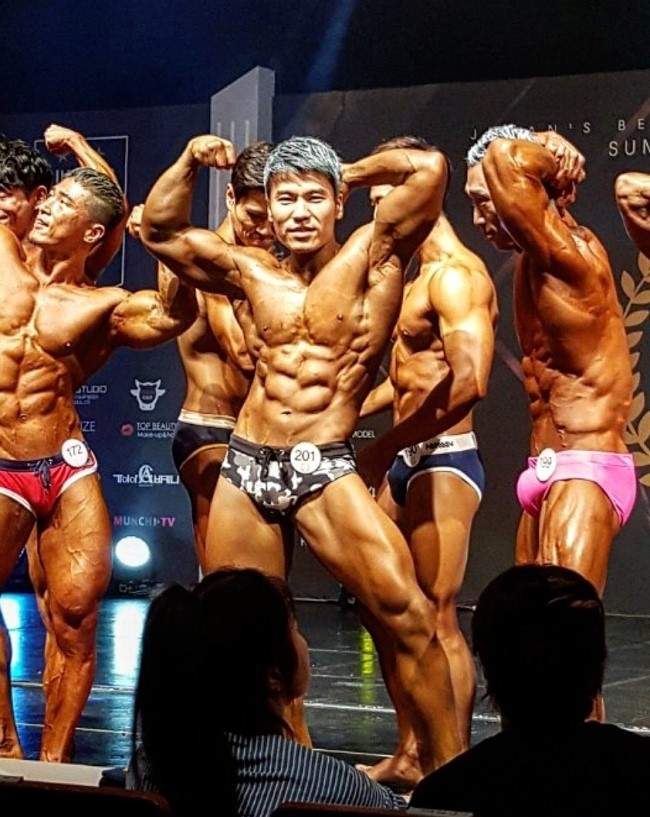 /user/s/stronggym/editor/1709/a2810fa7ac0cf4204aecd2c65cc78616_1506658990_2806.jpg 이미지크게보기